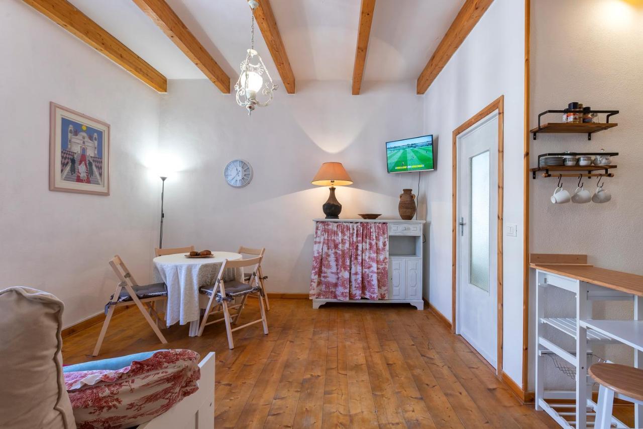 La Finestra Sul Teatro Lägenhet Alghero Exteriör bild