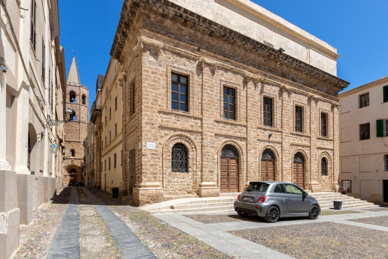 La Finestra Sul Teatro Lägenhet Alghero Exteriör bild